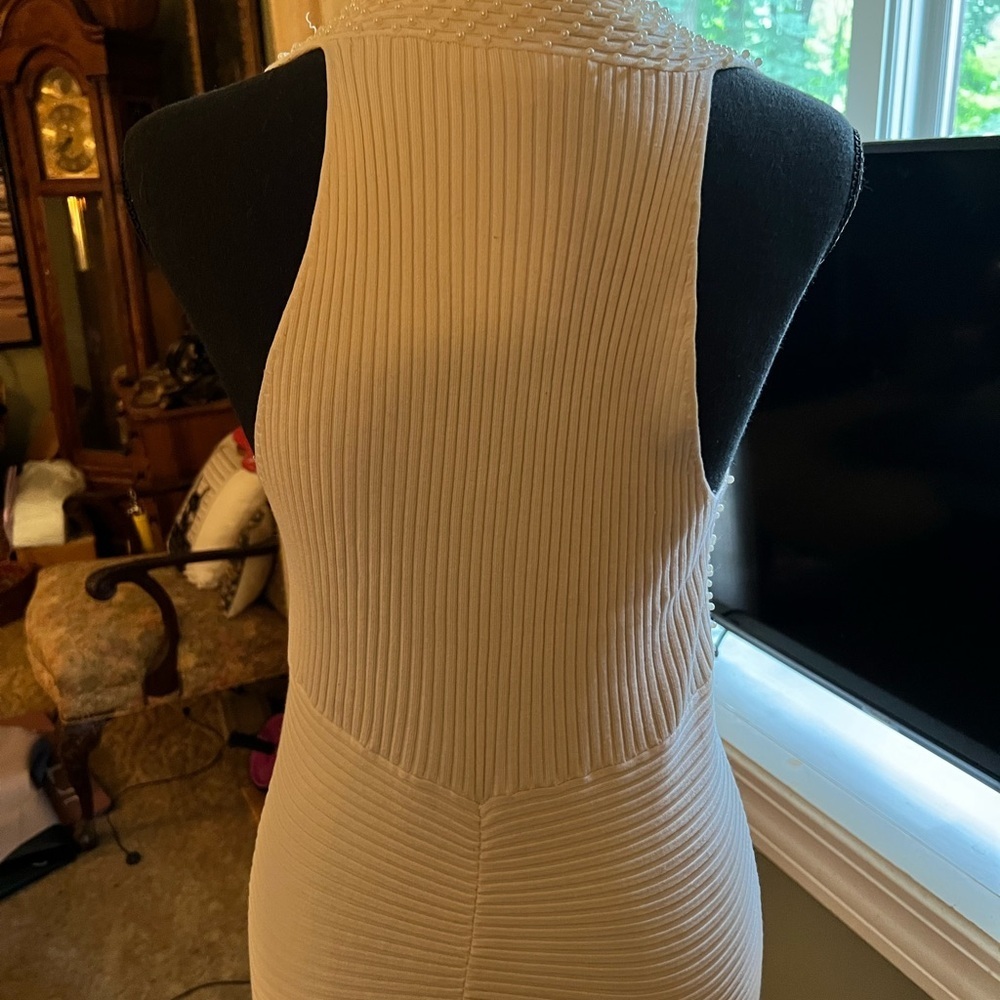 White House Black Market Cream Halter-Neck Top - Picture 4 of 6